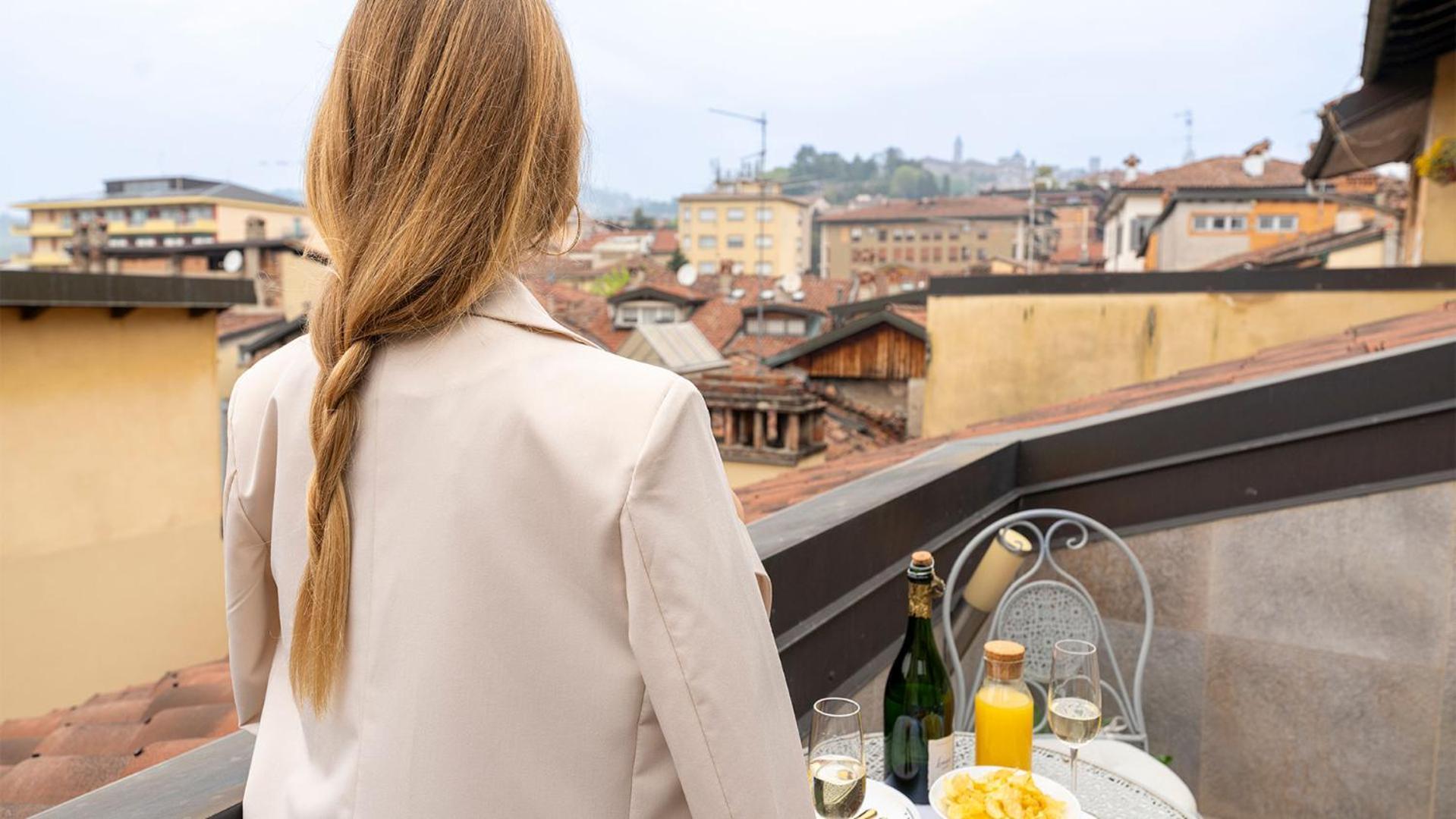 Magic Place Bergamo! Relax Apartment With Terrace In The Heart Of The City Exterior foto
